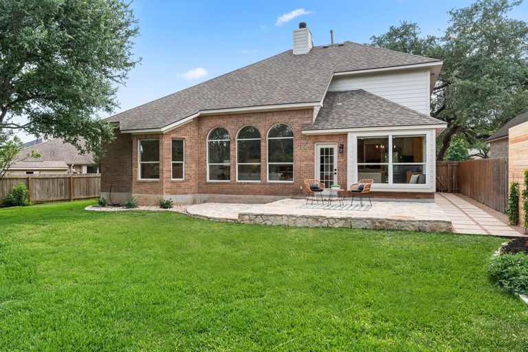 26-web-or-mls-5708-bexley-ct-25-2-min.jpg