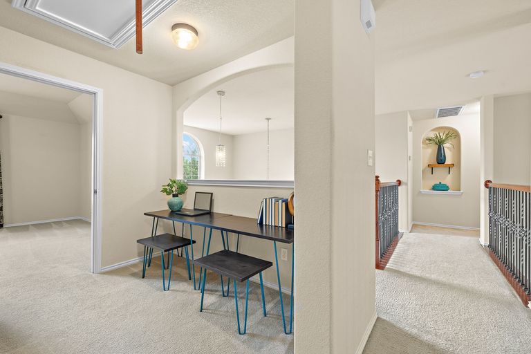 26-web-or-mls-8706-fenton-dr-kcp-071525---51.jpg