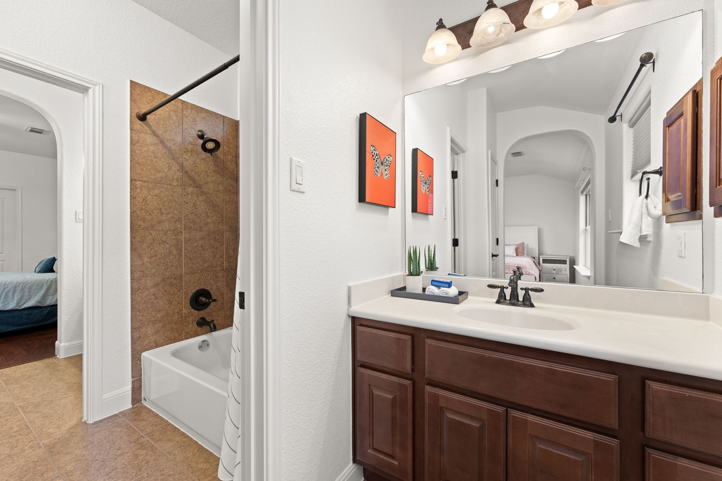 27-web-or-mls-11505-hollister-dr-50.jpg