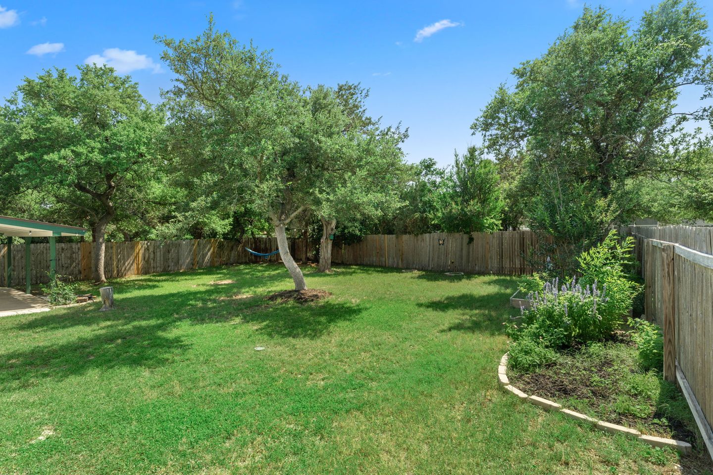 27-web-or-mls-1501-santana-st-(24-of-27).jpg