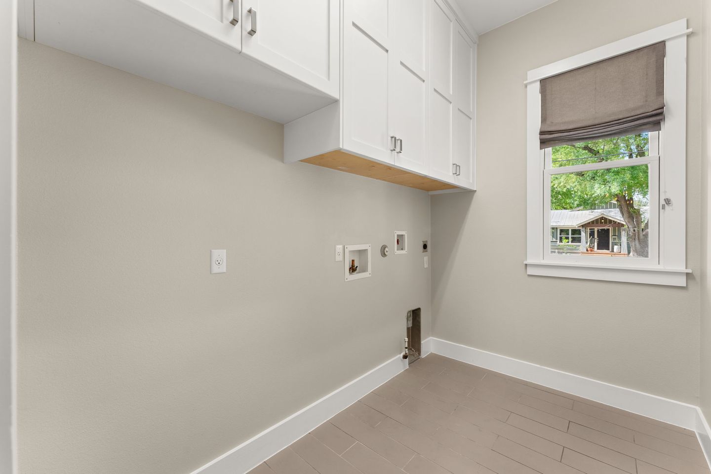 27-web-or-mls-1710-payne-ave-22.jpg