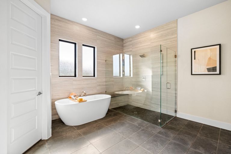 27-web-or-mls-217-northcrest-dr.jpg