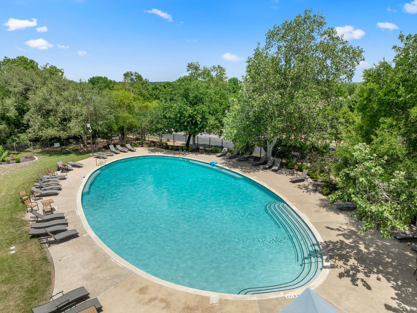 27-web-or-mls-2500-wilma-rudolph-rd-27.jpg