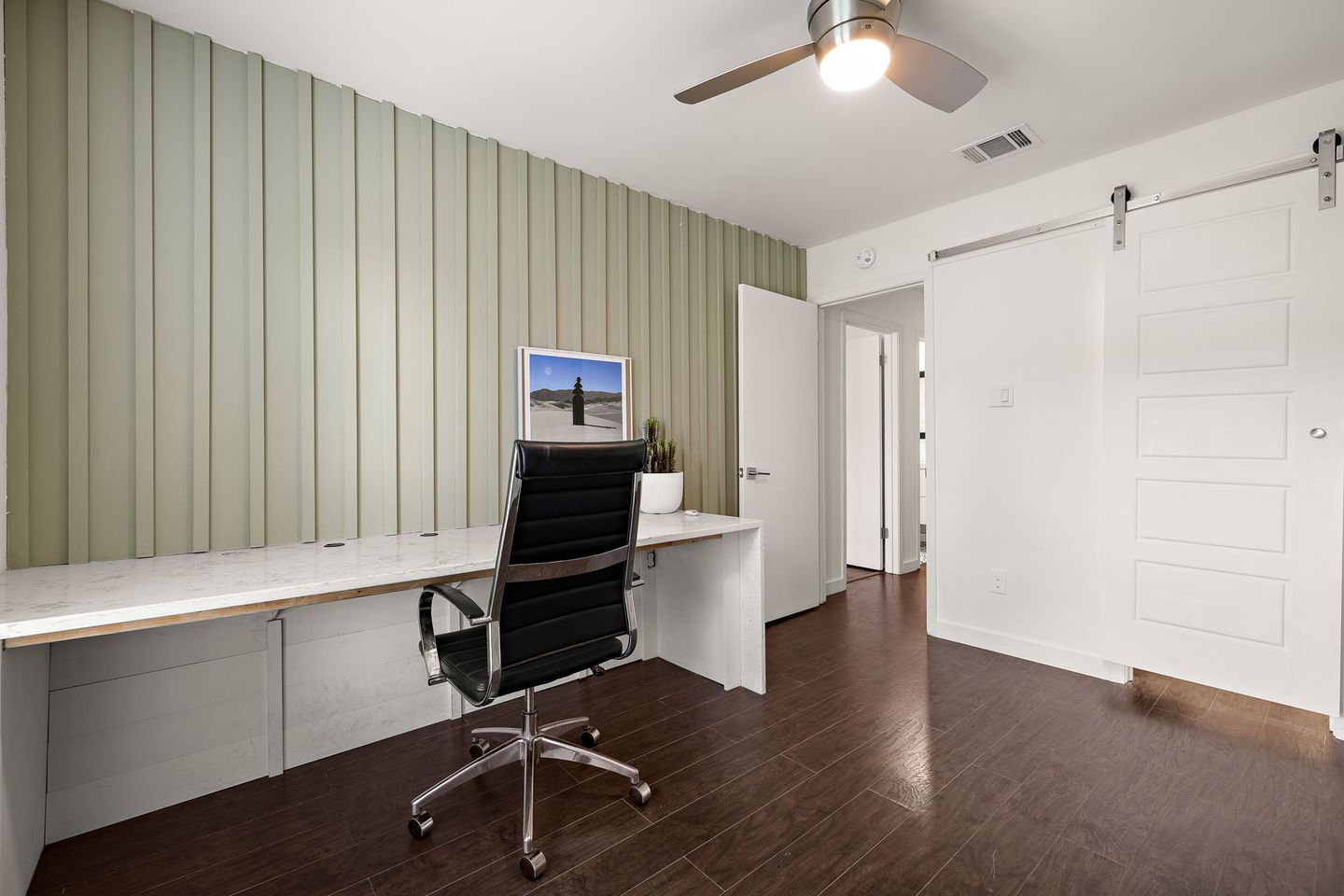 27-web-or-mls-2709-jorwoods-dr-kcp-070825---8.jpg