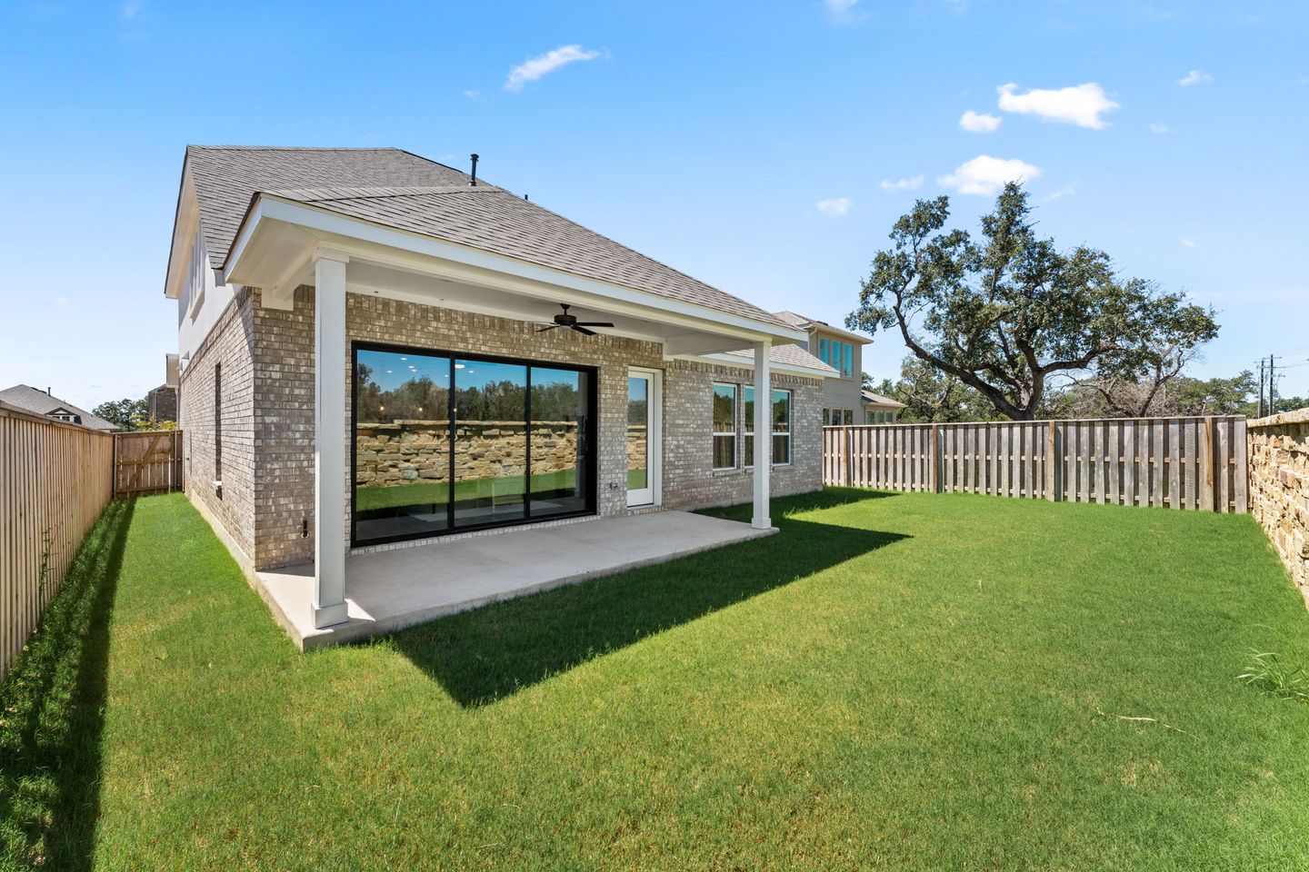 27-web-or-mls-320-millbend-rd-24.jpg