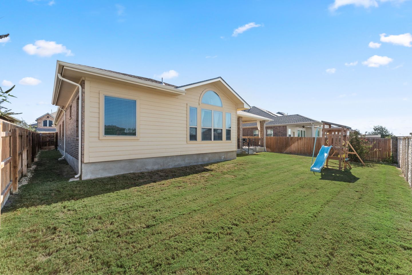 27-web-or-mls-3421-brown-dipper-15-1759430393.jpg