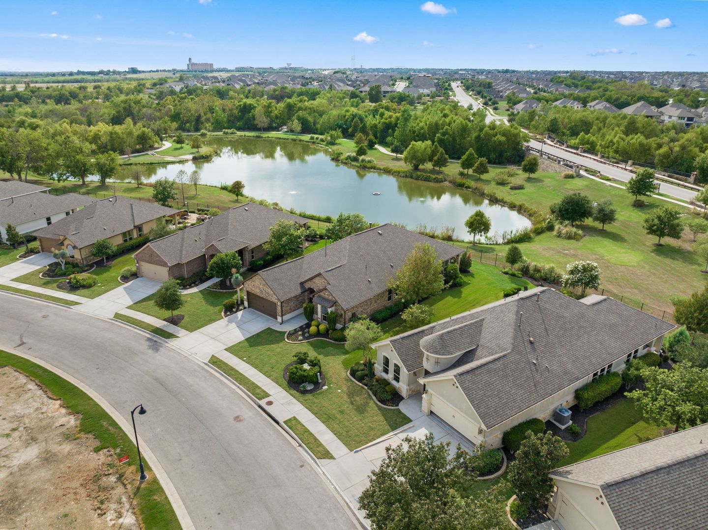 27-web-or-mls-4908-fiore-trl-(38-of-39).jpg