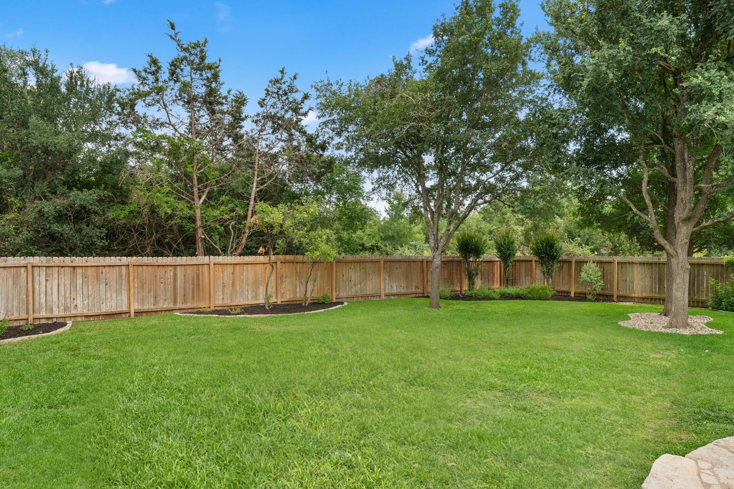 27-web-or-mls-5708-bexley-ct-28-2-min.jpg