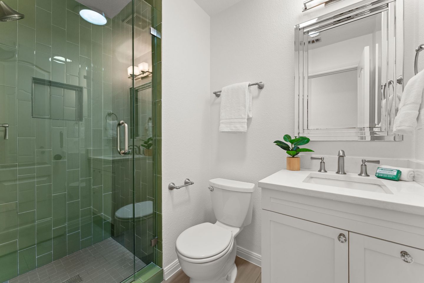 27-web-or-mls-5900-savin-hill-ct-6.jpg