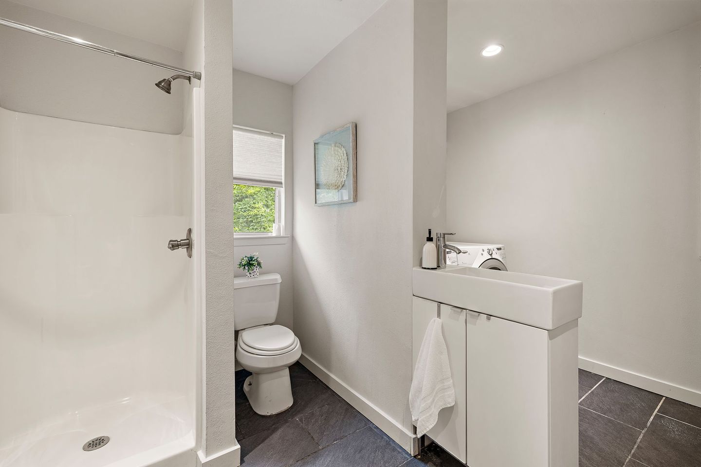 27-web-or-mls-8508-contour-dr-kcp-071726---37.jpg