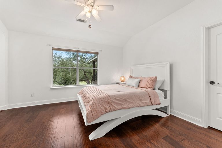28-web-or-mls-11505-hollister-dr-3.jpg