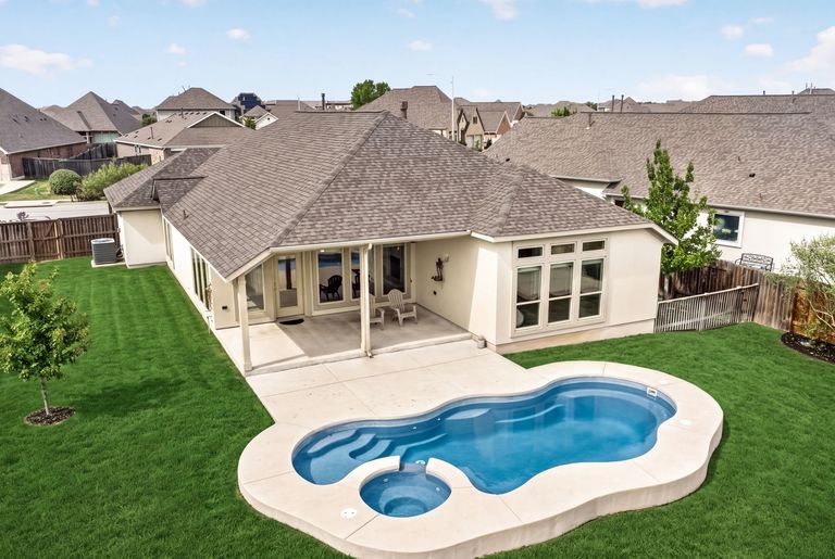 28-web-or-mls-13833-arbor-hill-cove-(3-of-5).jpg
