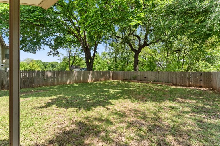 28-web-or-mls-1505-balsam-way-13-1745433796.jpg