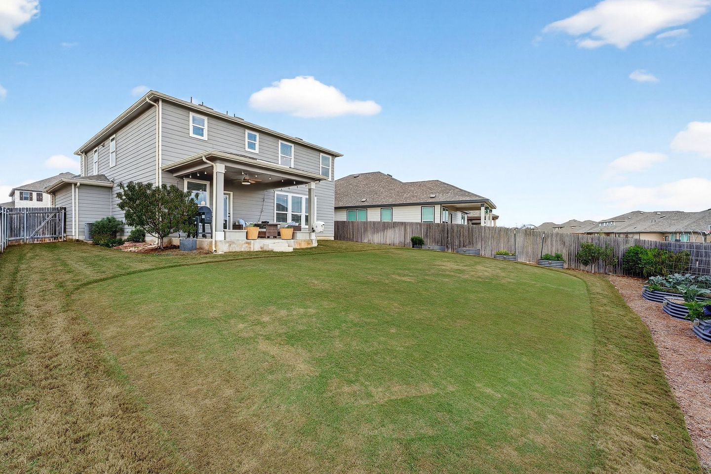 28-web-or-mls-180-kennicott-dr-(27-of-30).jpg