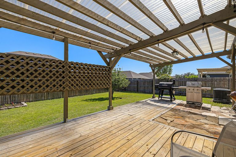 28-web-or-mls-201-garcitas-creek-ln-kcp-051326---187.jpg
