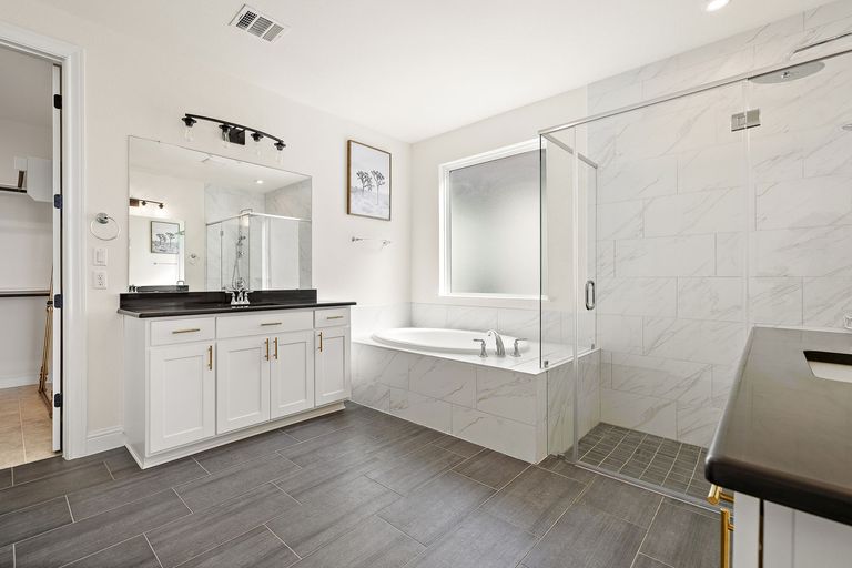 28-web-or-mls-218-encanto-pl-kcp-101525---131-1761160584.jpg