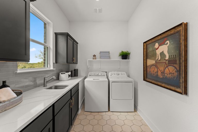 28-web-or-mls-278-milam-crk-dr-(15-of-35).jpg