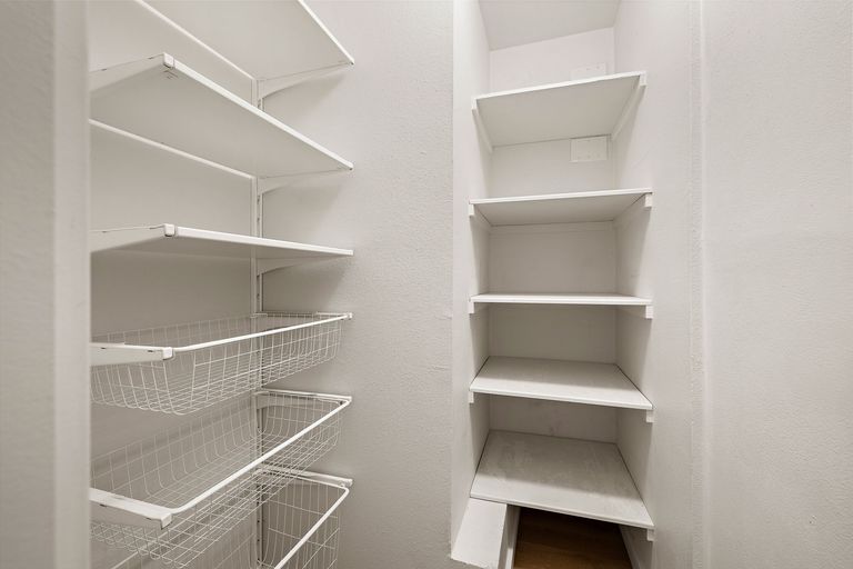 28-web-or-mls-8508-contour-dr-kcp-071726---44.jpg