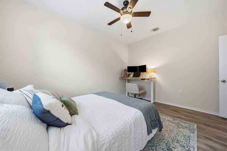 29-sqft-0046.jpg