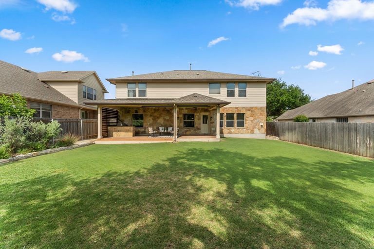 29-web-or-mls-11205-cap-stone-dr-(7-of-8).jpg