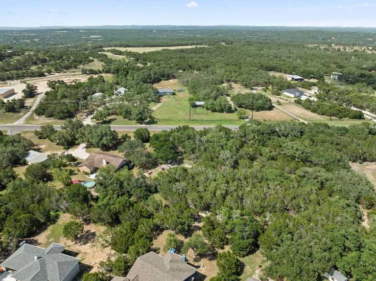29-web-or-mls-11551-farm-to-market-32-4-2.jpg