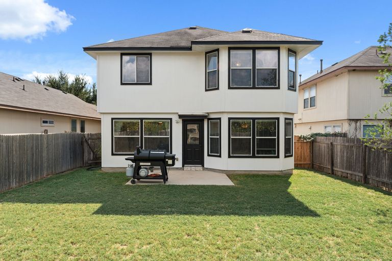 29-web-or-mls-15216-parrish-ln-25.jpg