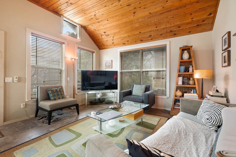 29-web-or-mls-1813-waterston-ave-kcp-022125---141.jpg
