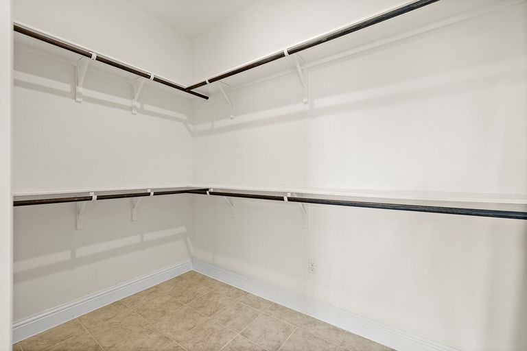 29-web-or-mls-218-encanto-pl-kcp-101525---148-1761160585.jpg