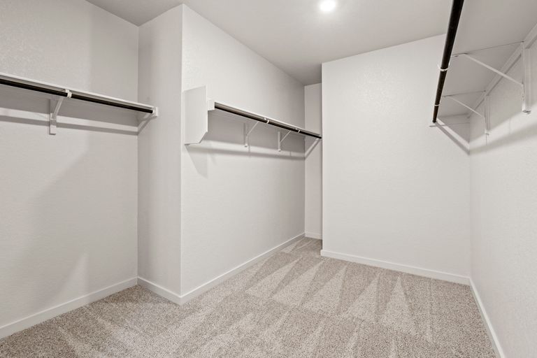 29-web-or-mls-221-indian-shoal-dr.jpg