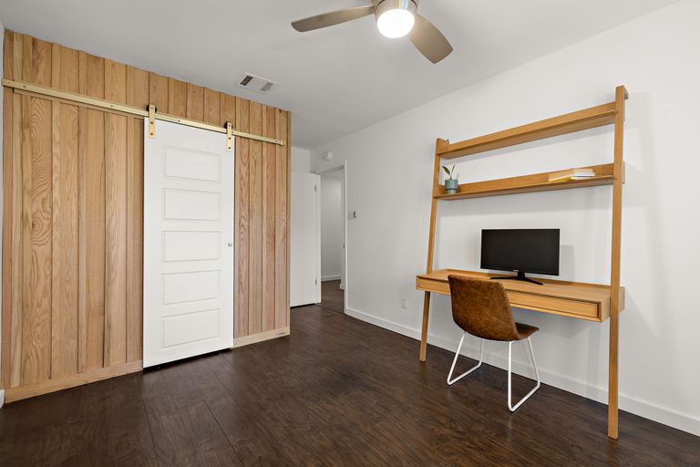 29-web-or-mls-2709-jorwoods-dr-kcp-070825---22.jpg