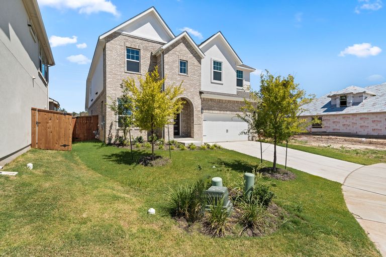 29-web-or-mls-320-millbend-rd-28.jpg