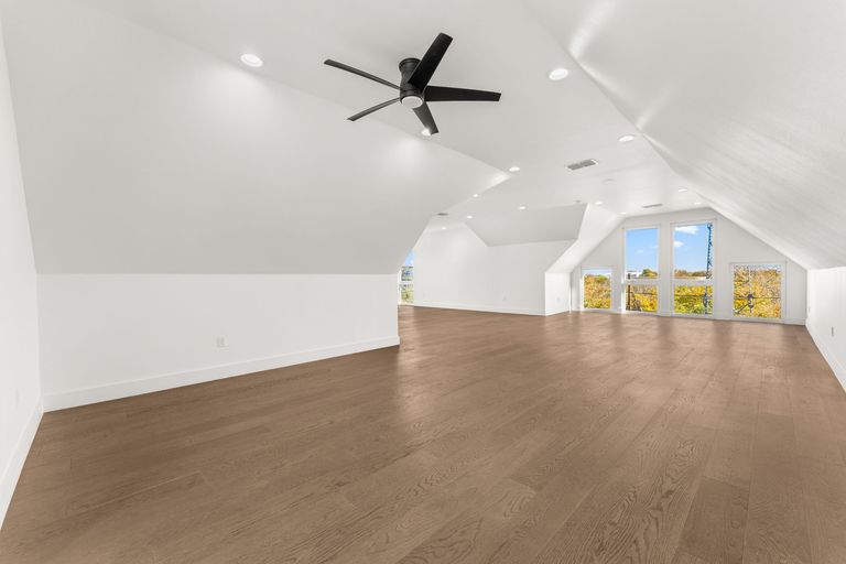 29-web-or-mls-3814-wadford-st-(28-of-36).jpg