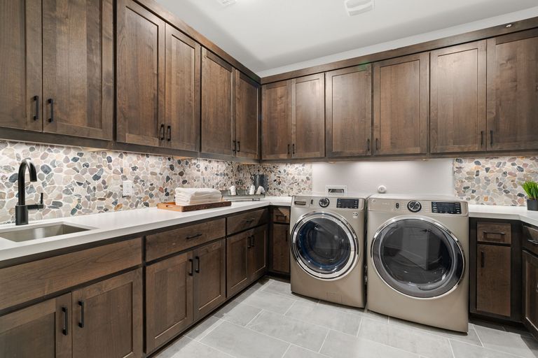 29-web-or-mls-383-cistern-wy-(1-of-35)-1725473159.jpg