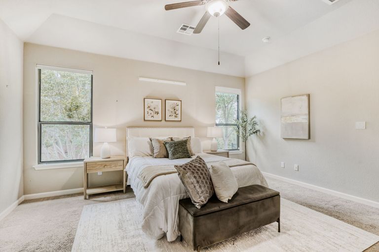 2906-bellamy-cir---web-quality---014---14-primary-bedroom.jpg