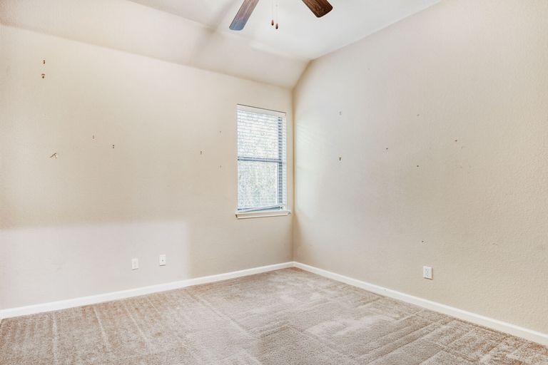 2906-bellamy-cir---web-quality---016---16-bedroom.jpg