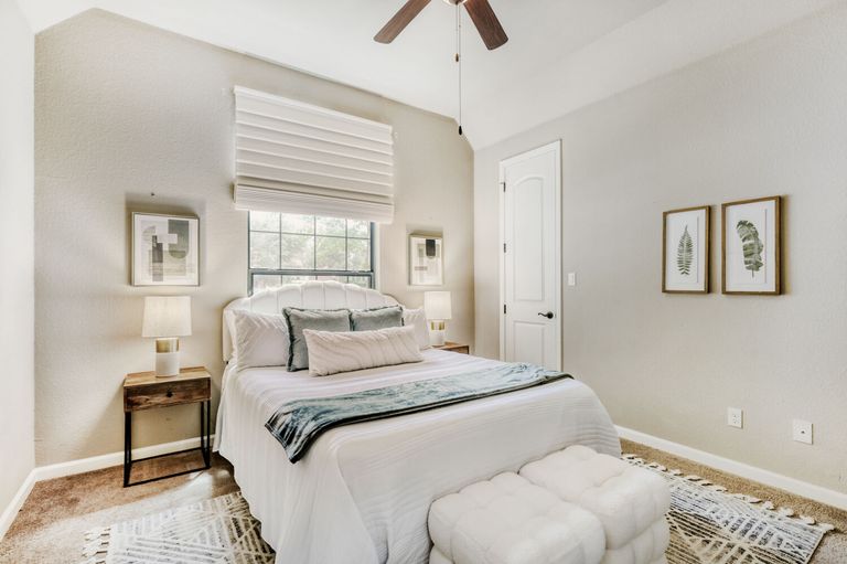 2906-bellamy-cir---web-quality---017---17-bedroom.jpg