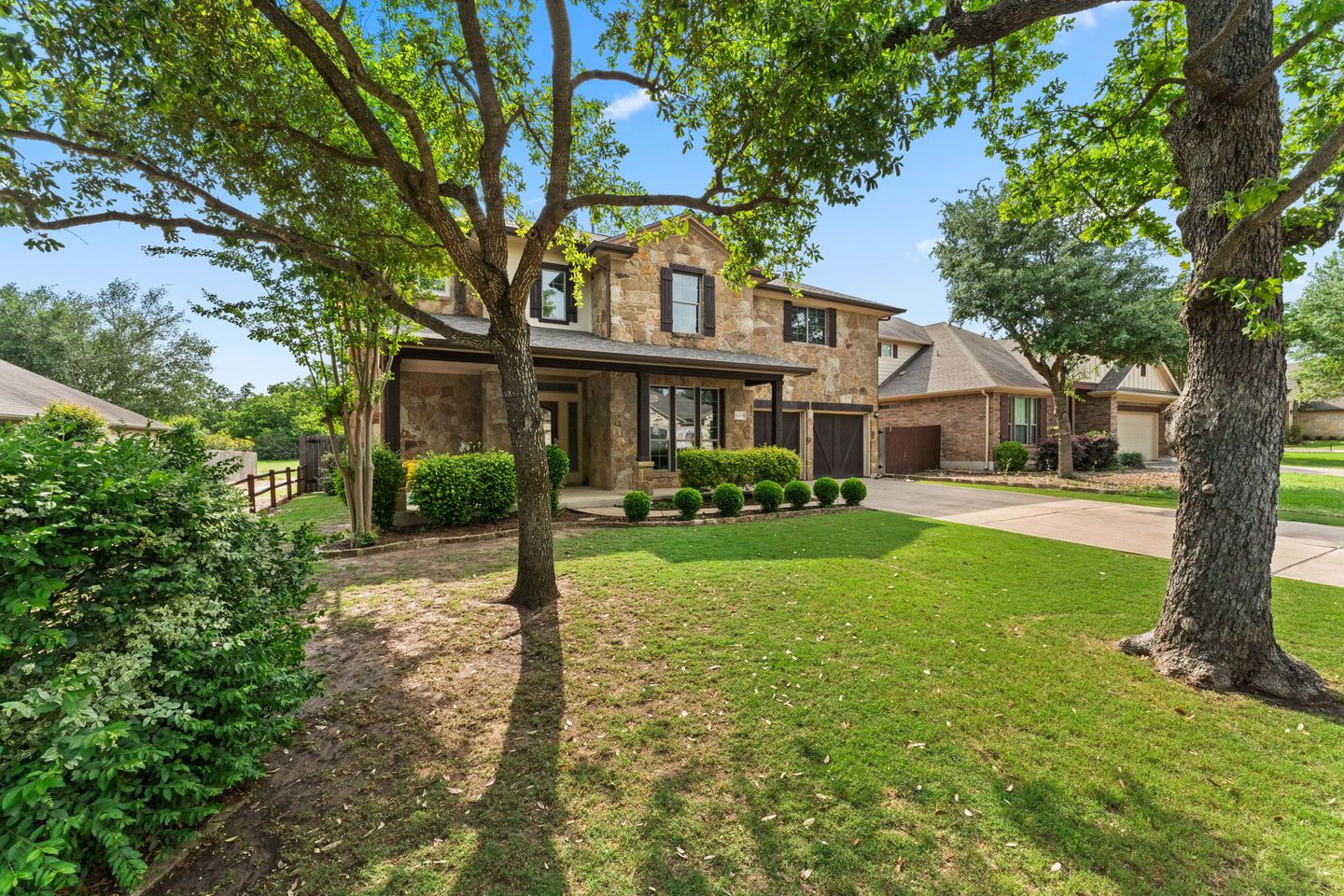 3-web-or-mls-11205-cap-stone-dr-5.jpg