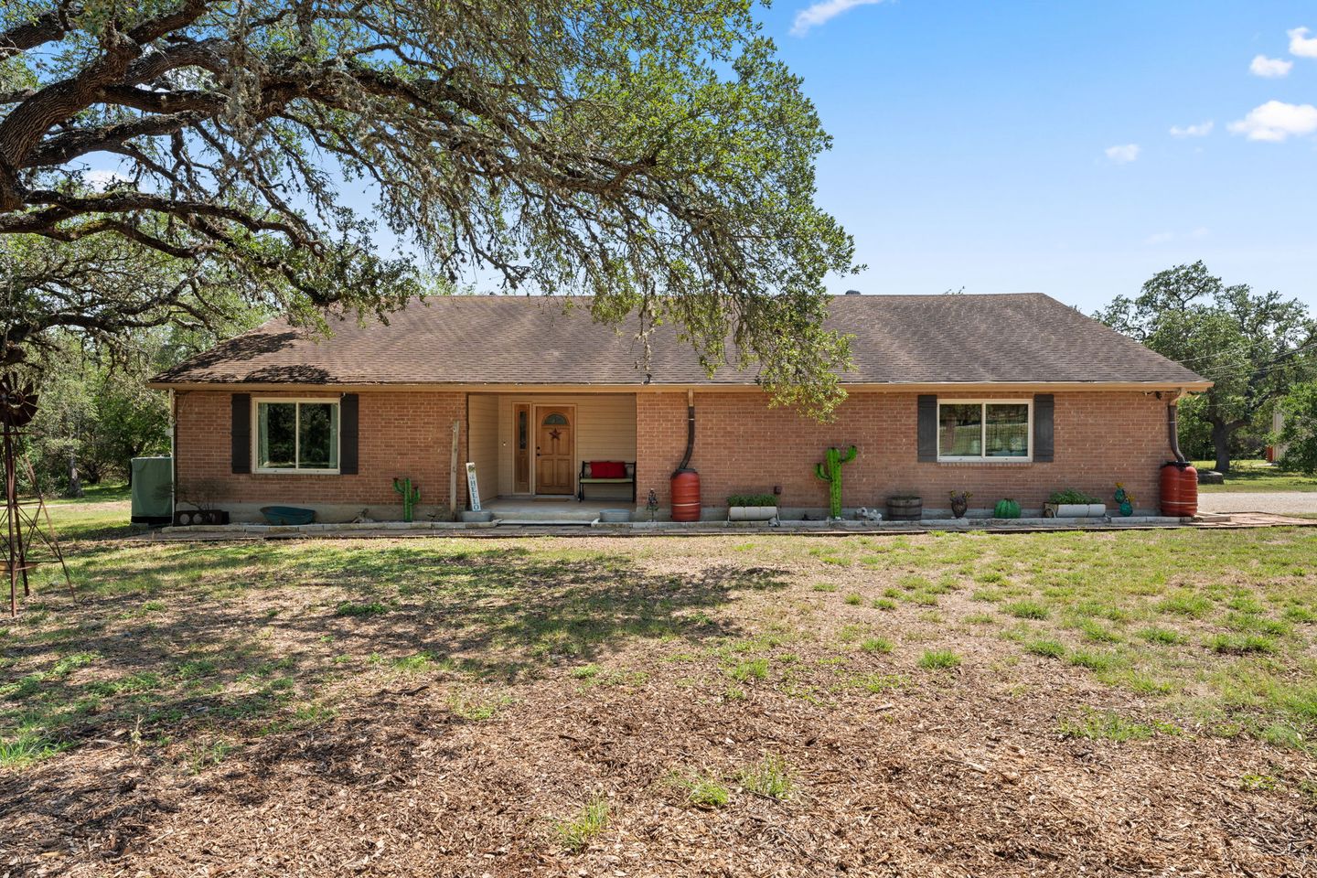 3-web-or-mls-11551-farm-to-market-32-17.jpg
