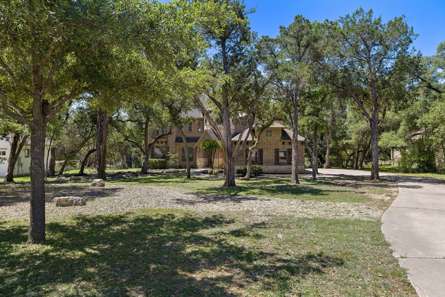 3-web-or-mls-1344-flint-rock-loop-kcp-042125---186.jpg