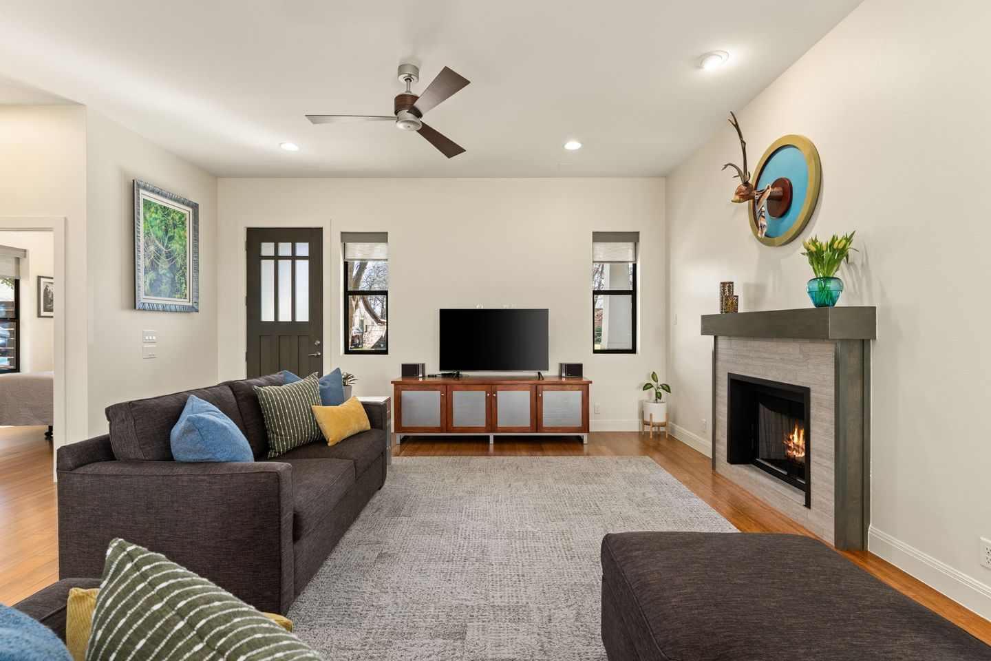 3-web-or-mls-1706-canterbury-st-(3-of-37).jpg