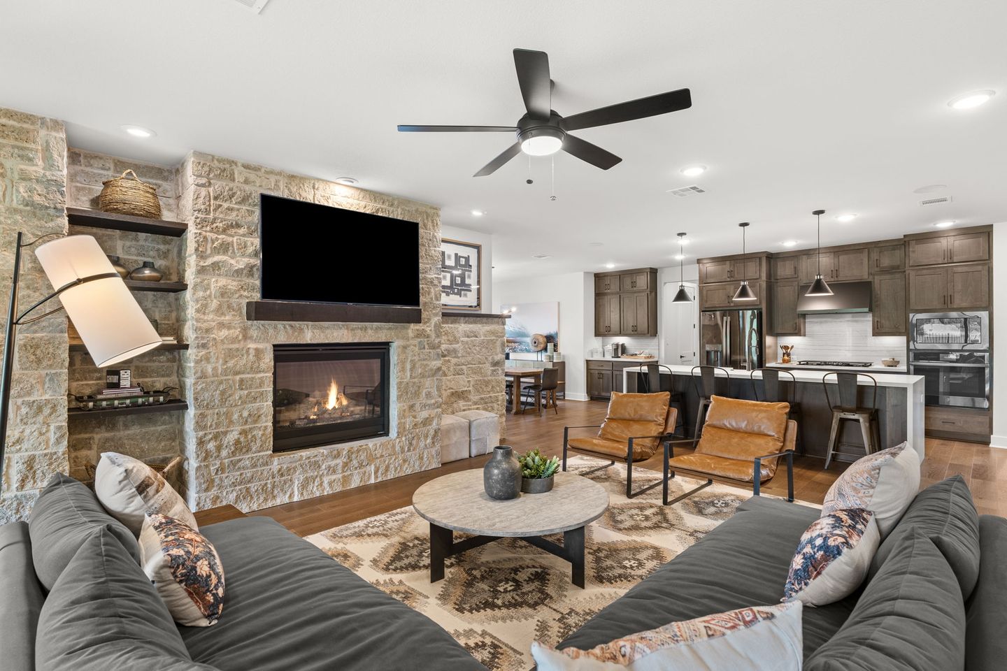 3-web-or-mls-383-cistern-wy-(10-of-35)-1725473111.jpg