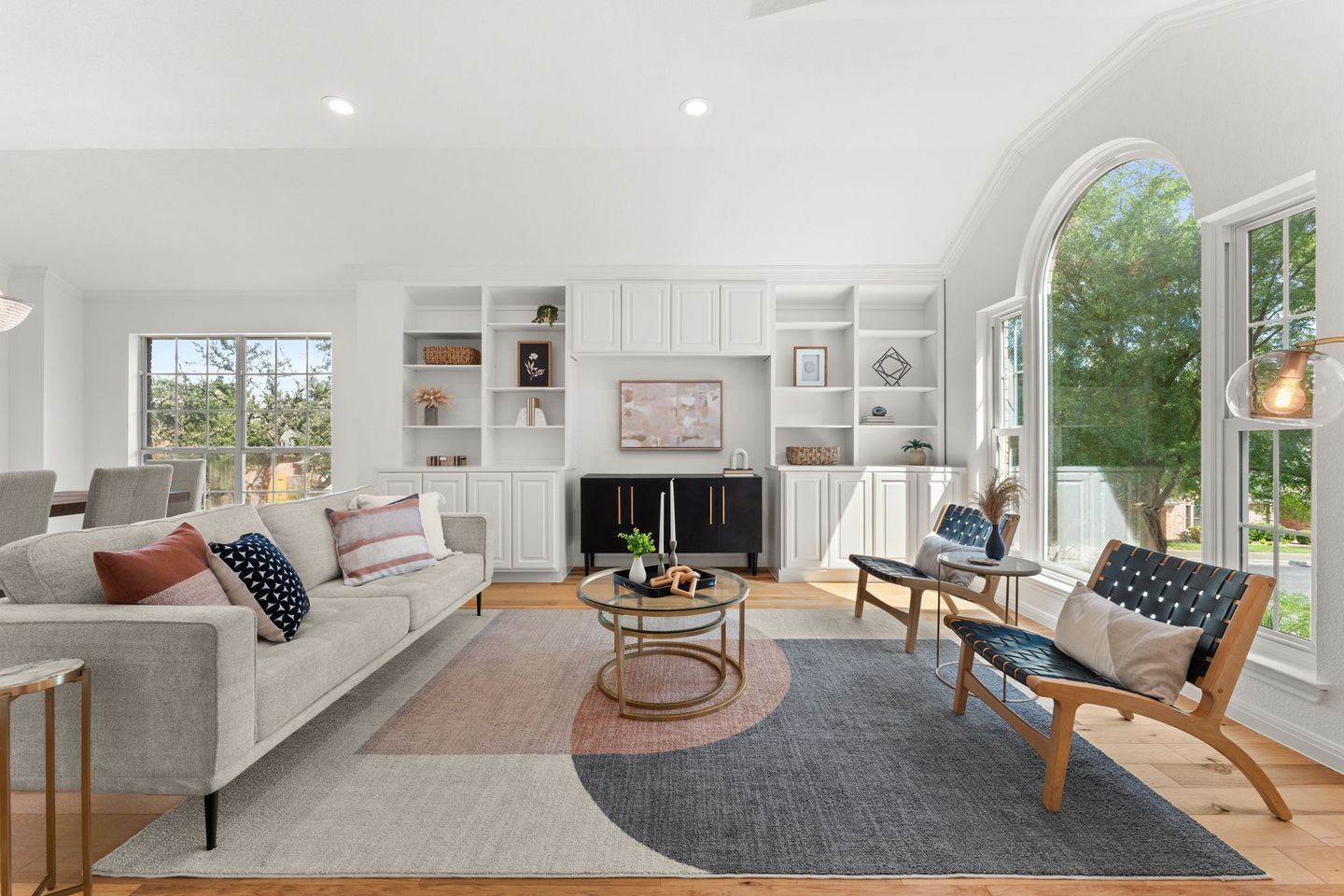 3-web-or-mls-5900-savin-hill-ct-2.jpg