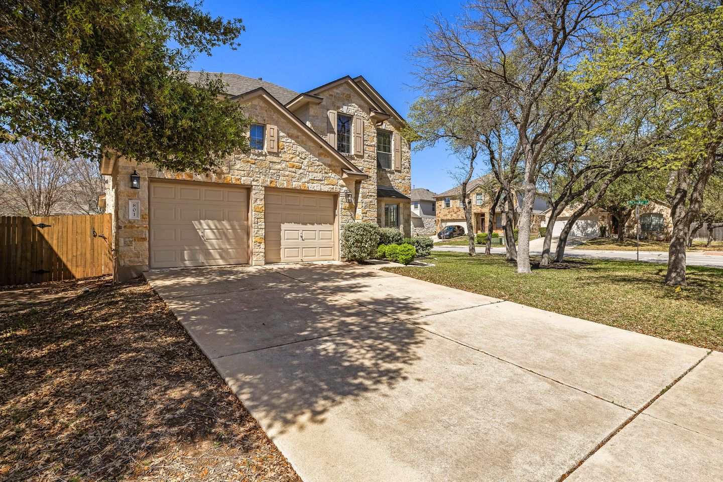 3-web-or-mls-801-zappa-dr-kcp-031226---228.jpg