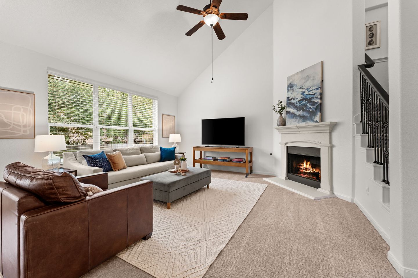 3-web-or-mls-8300-alophia-dr-18.jpg