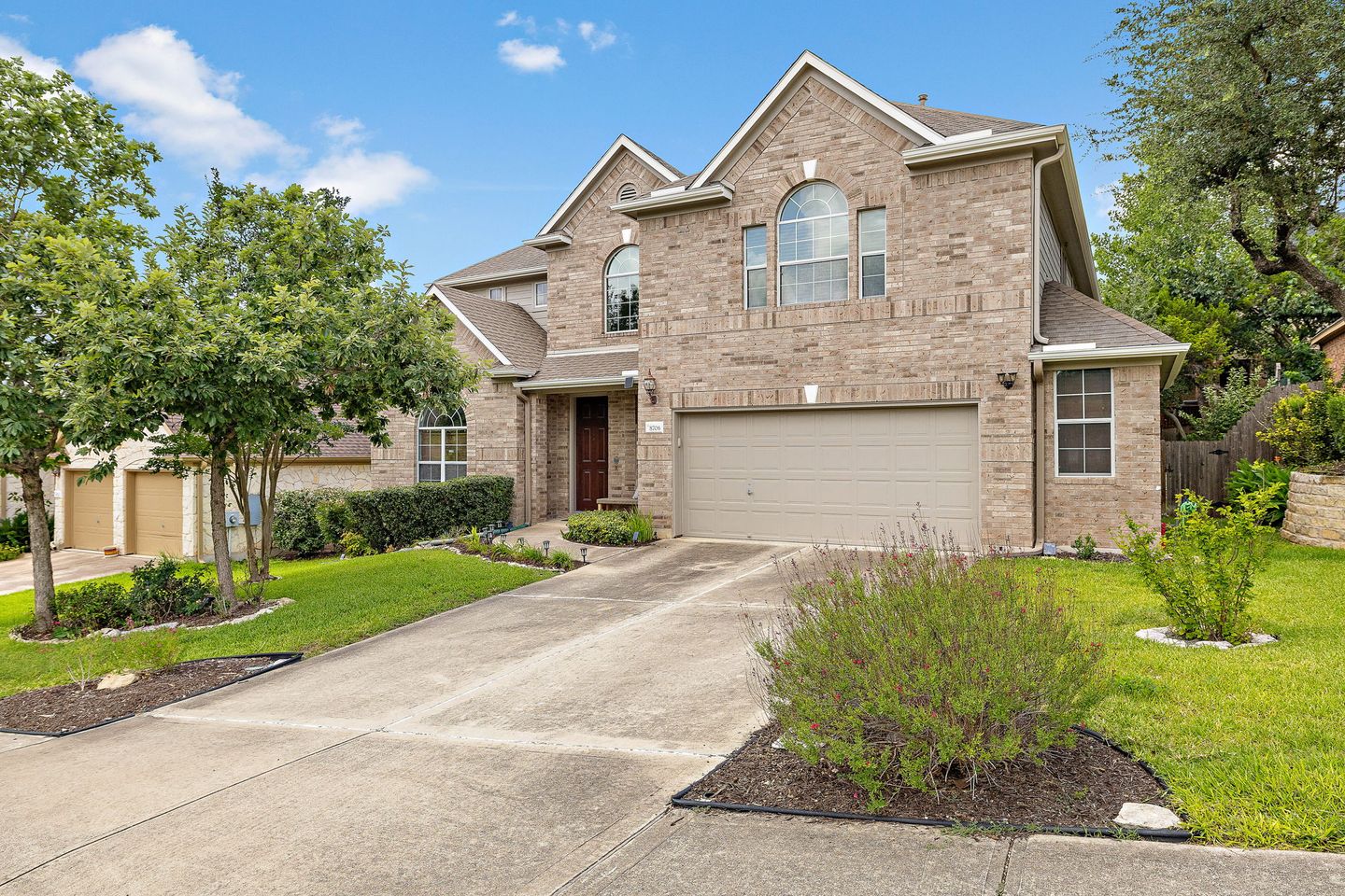 3-web-or-mls-8706-fenton-dr-kcp-071525---194.jpg