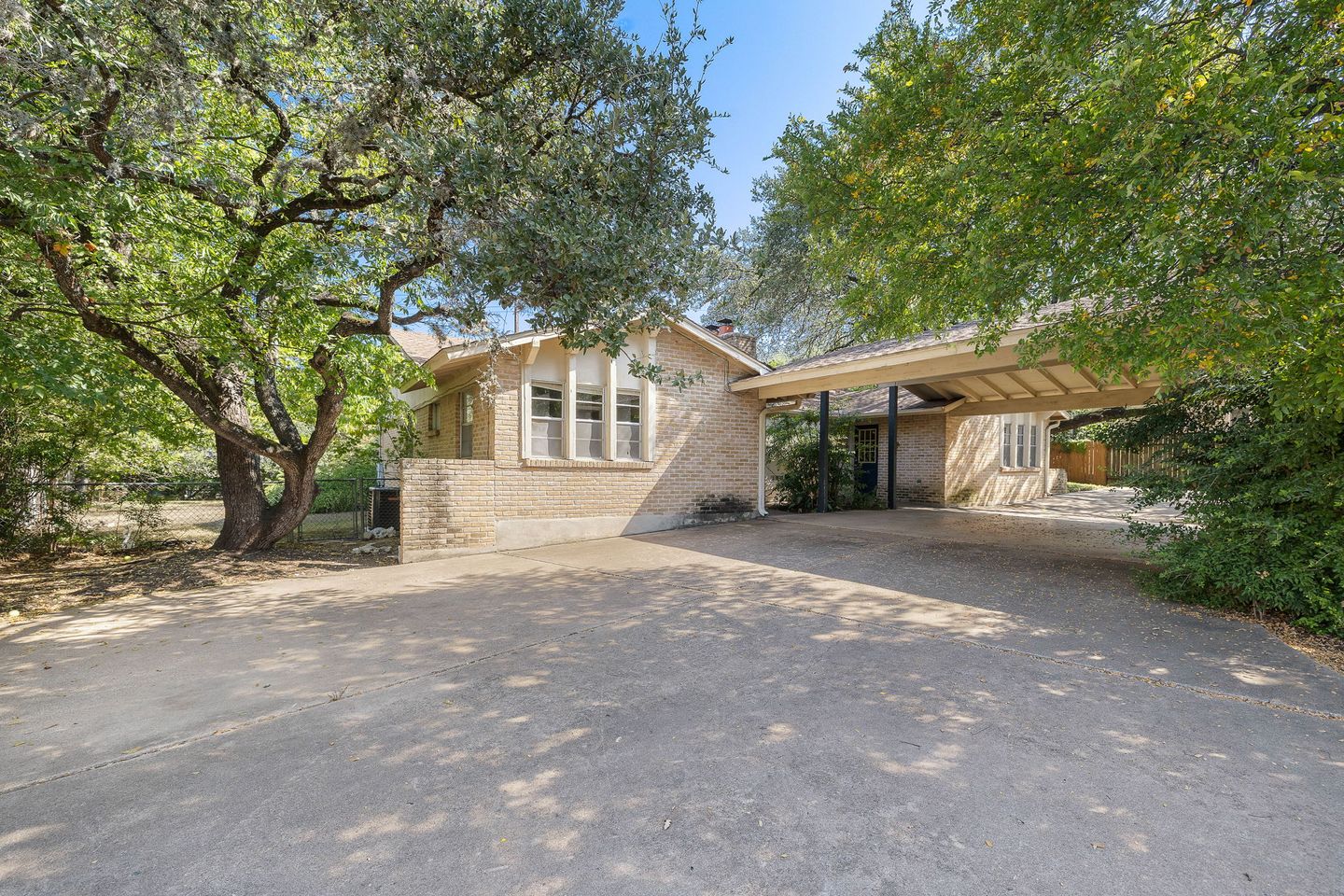 3-web-or-mls-8802-westover-club-dr-kcp-091725---229.jpg