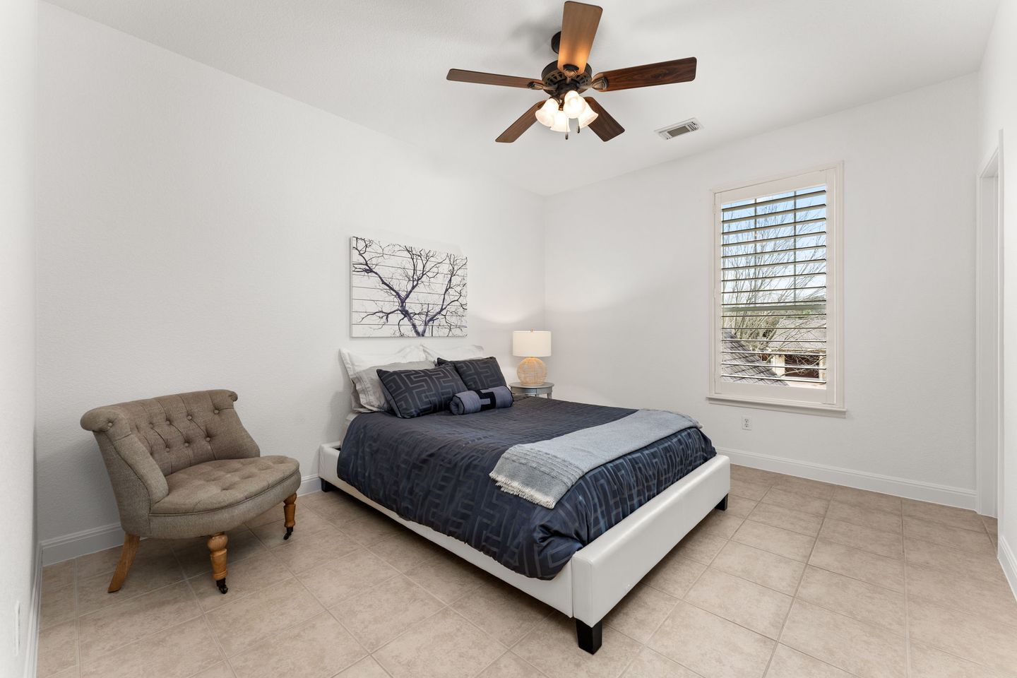 30-web-or-mls-11505-hollister-dr-4.jpg