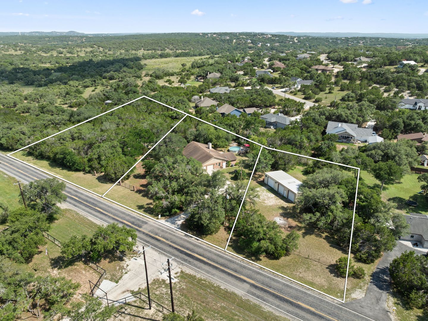 30-web-or-mls-11551-farm-to-market-32-5-2.jpg