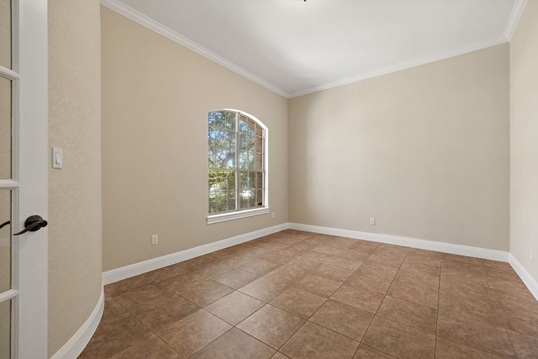 30-web-or-mls-1344-flint-rock-loop-kcp-042125---79.jpg