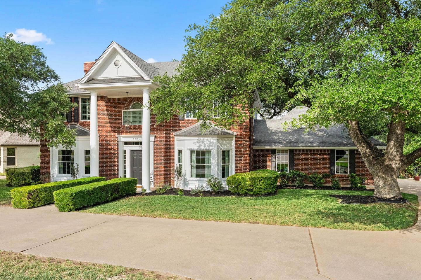 30-web-or-mls-558-peterson-ln-29.jpg